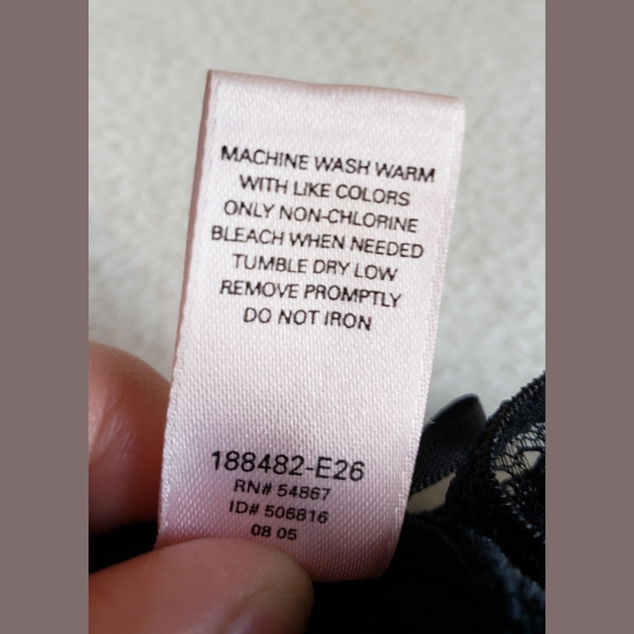 Victoria's Secret Thong Panty - Picture 6 of 6